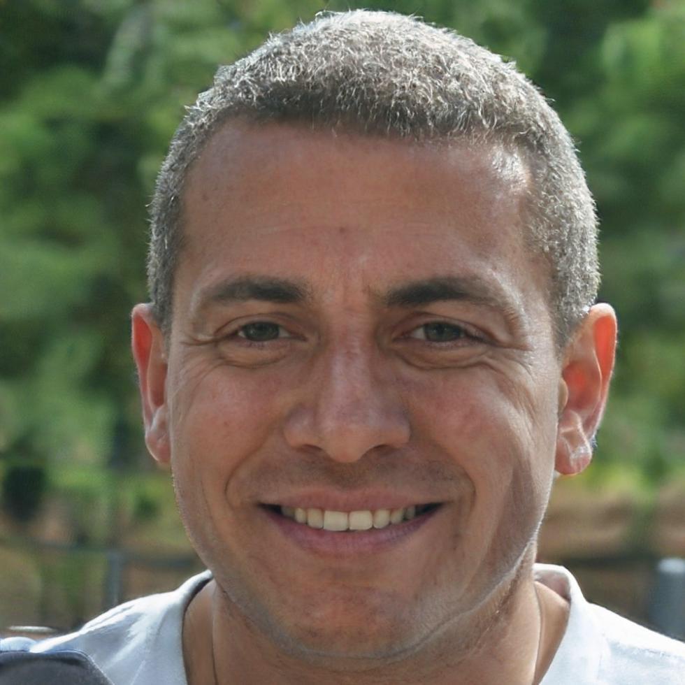 Portrait of Taras Boyko, lead curriculum designer at Lenavqes